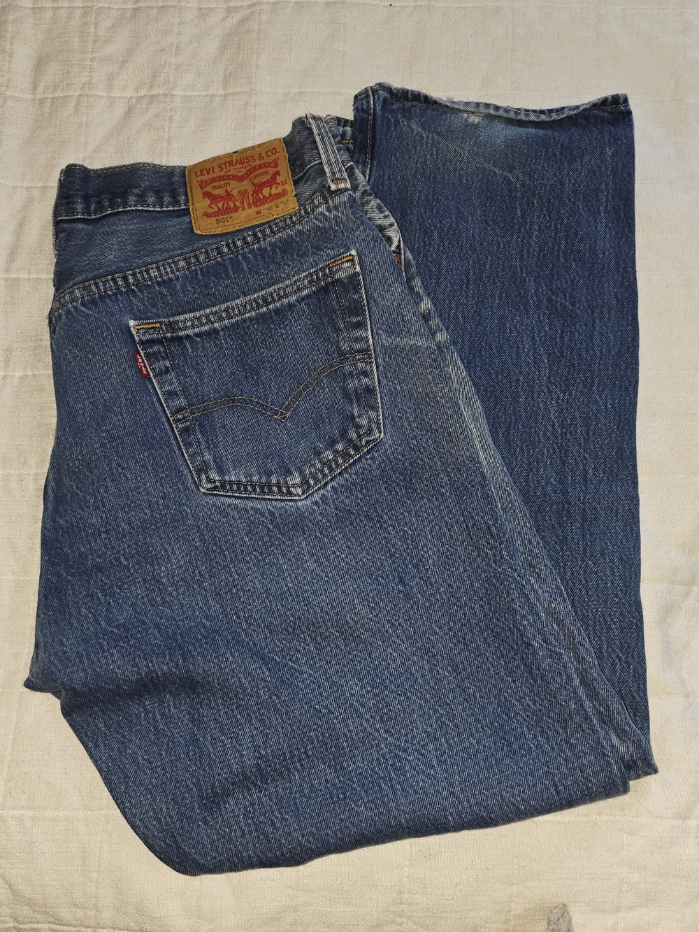 Levi's Men's Classic Blue Denim Jeans Worn Vintage Look